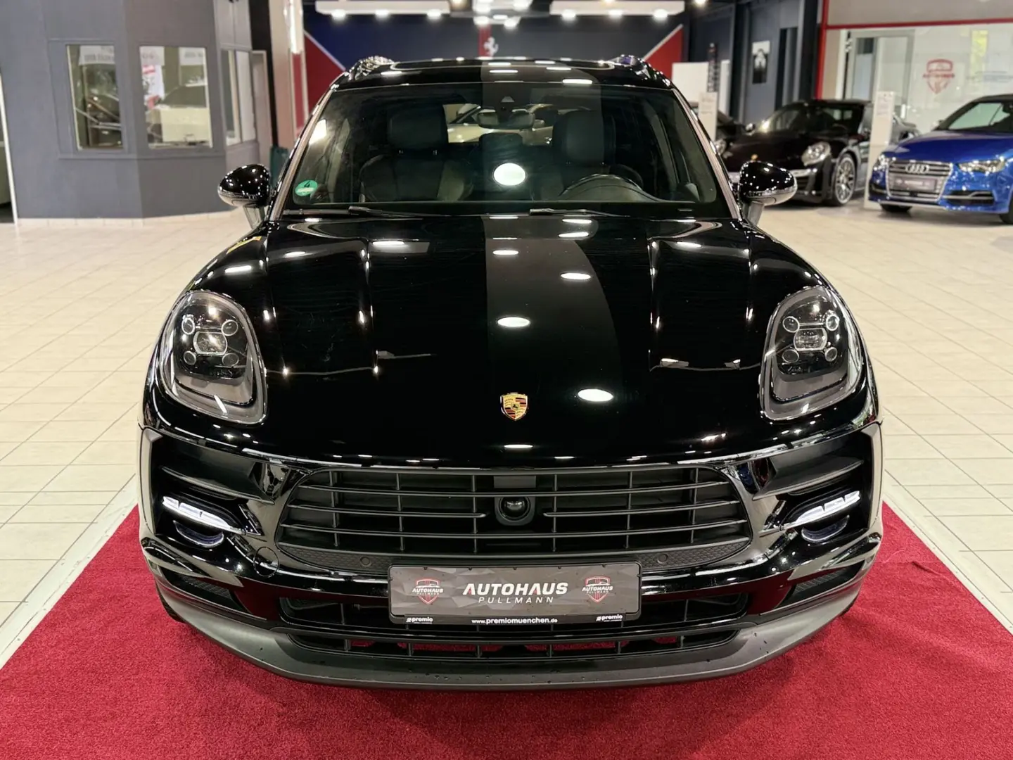 Macan NAVI+LED