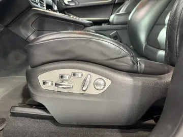 Macan NAVI+LED