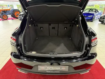 Macan NAVI+LED