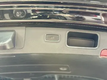 Macan NAVI+LED