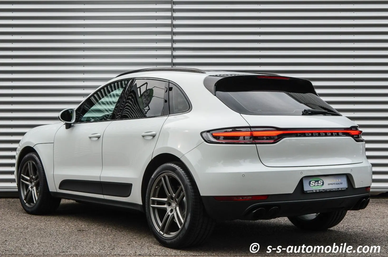 Macan S Luftfederung Panorama AHK Kamera Memory