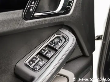 Macan S Luftfederung Panorama AHK Kamera Memory