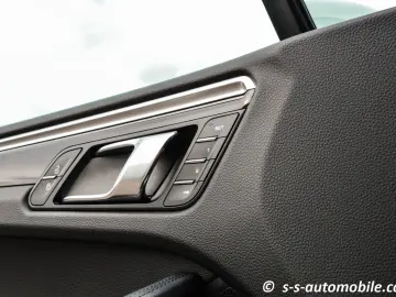 Macan S Luftfederung Panorama AHK Kamera Memory