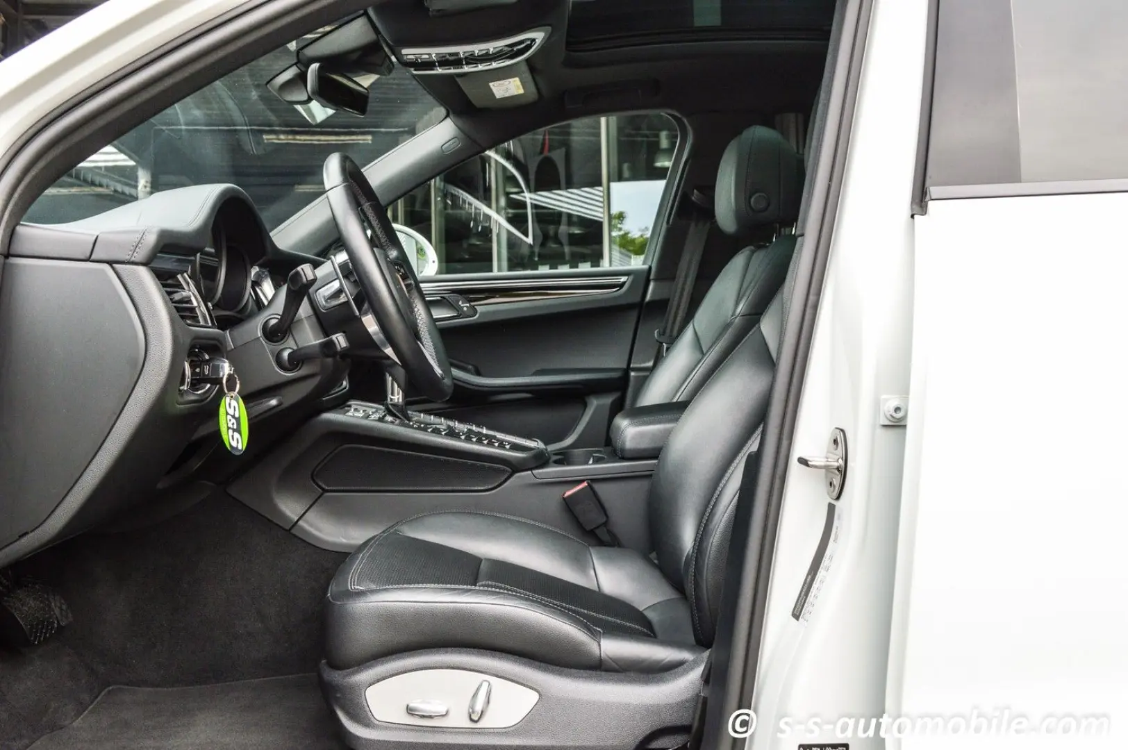 Macan S Luftfederung Panorama AHK Kamera Memory