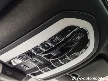 Macan S Luftfederung Panorama AHK Kamera Memory