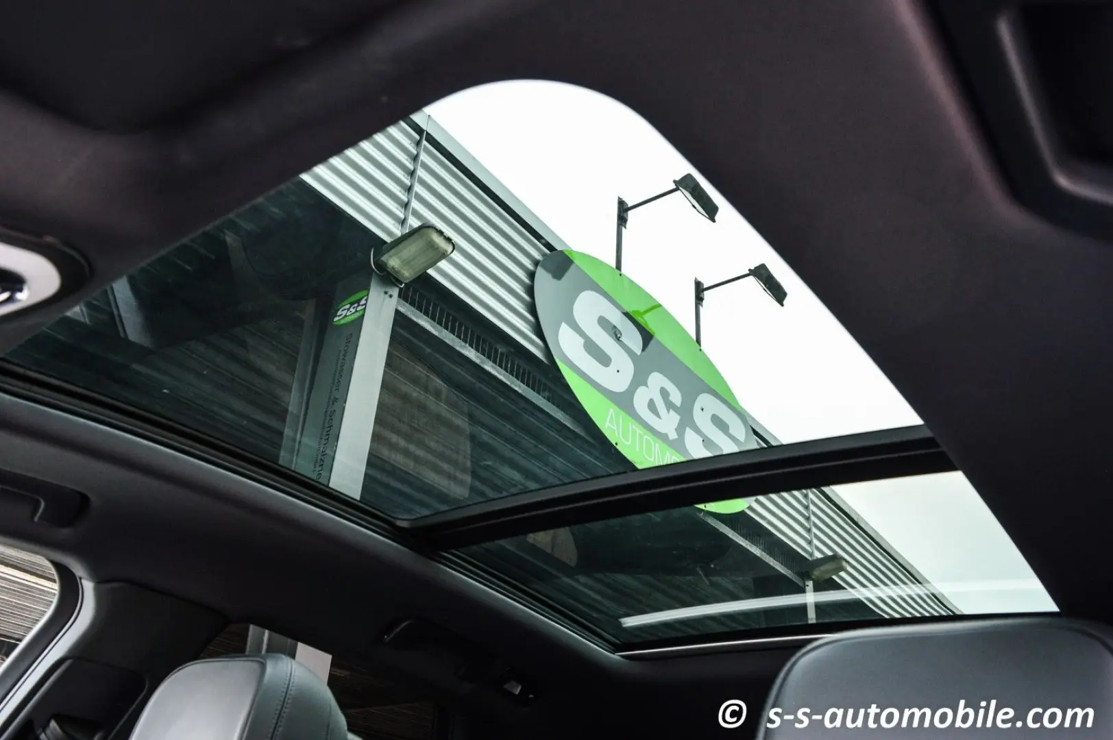 Macan S Luftfederung Panorama AHK Kamera Memory