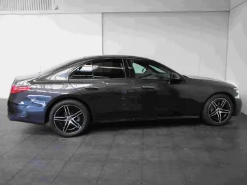 E 200 AMG NIGHT*Totwinkel*MBUX*Keyless*19