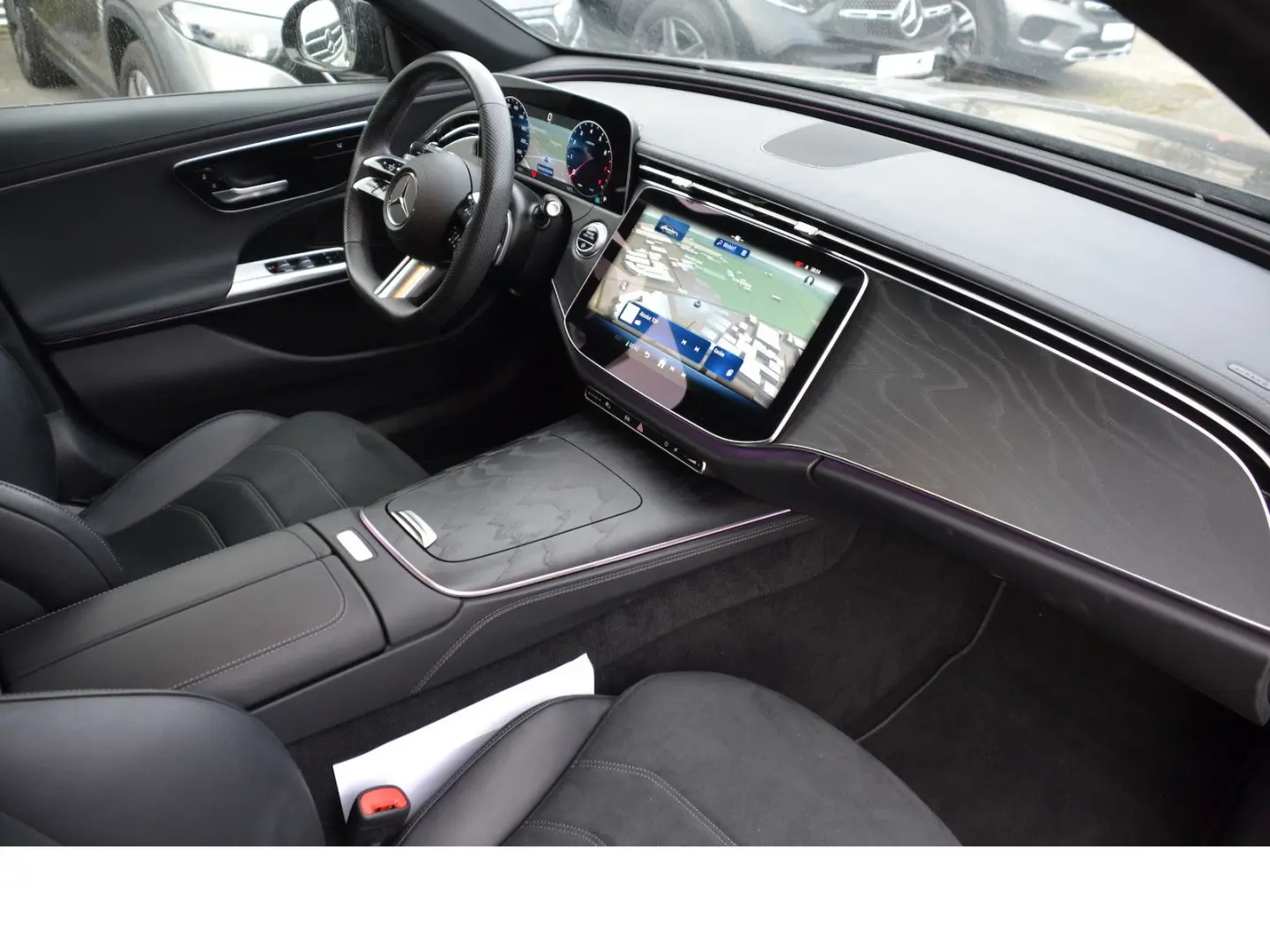 E 200 AMG Line Advanced W214 (Night KLGo Ambient