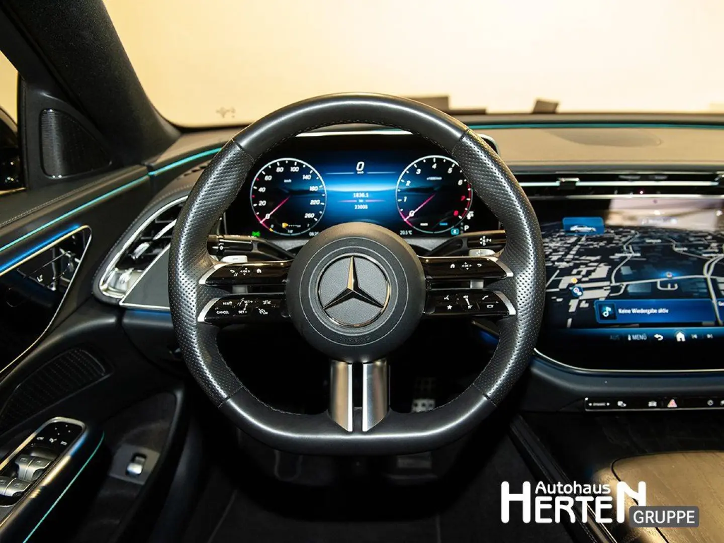 E 200+AMG-LINE ADVANCED+NIGHT+DISTRONIC+KAMERA