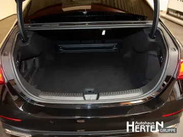 E 200+AMG-LINE ADVANCED+NIGHT+DISTRONIC+KAMERA
