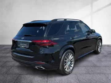 GLE 450 4MATIC NP € 137.514 AMG Premium Distr AH