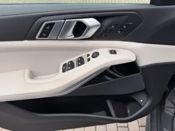 X5 xDrive45e M/HUD/Ventil/DisplayKey/Laser/SoftClose/360