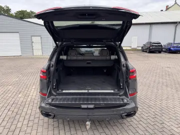 X5 xDrive45e M/HUD/Ventil/DisplayKey/Laser/SoftClose/360