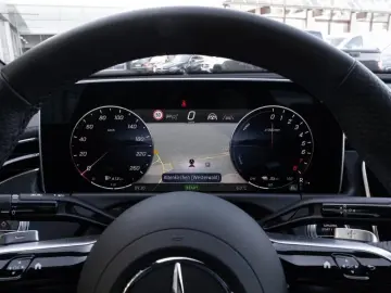 Mercedes-Benz E 300 e 4M AMG/Digital/Pano/Burm4D
