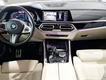 X5 xDrive30d M/Massage/H&K/Ventil/HUD/7 SEATS/DisplayKey