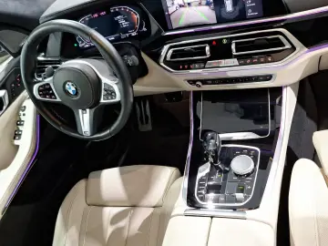 X5 xDrive30d M/Massage/H&K/Ventil/HUD/7 SEATS/DisplayKey