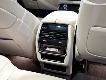 X5 xDrive30d M/Massage/H&K/Ventil/HUD/7 SEATS/DisplayKey