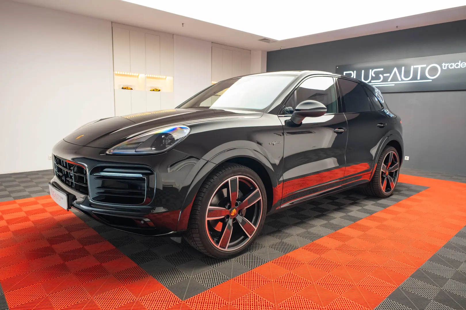 Porsche Cayenne E-Hybrid Platinum Edition