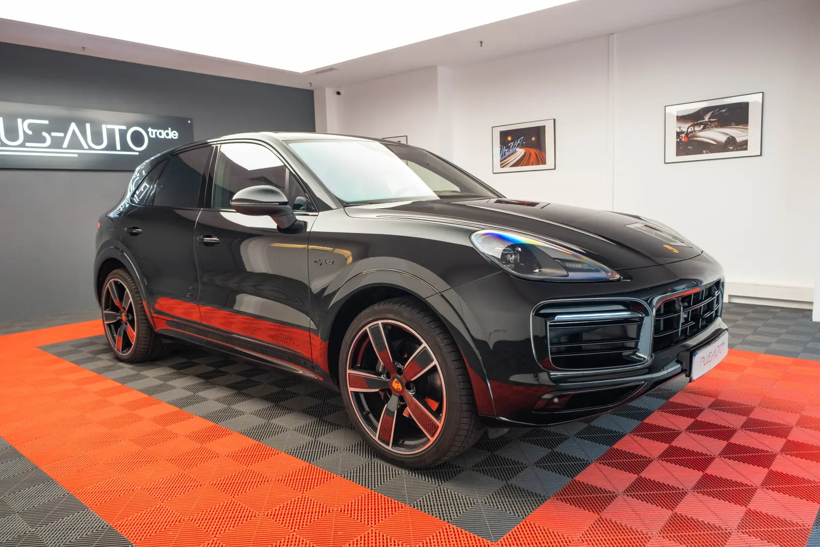 Porsche Cayenne E-Hybrid Platinum Edition