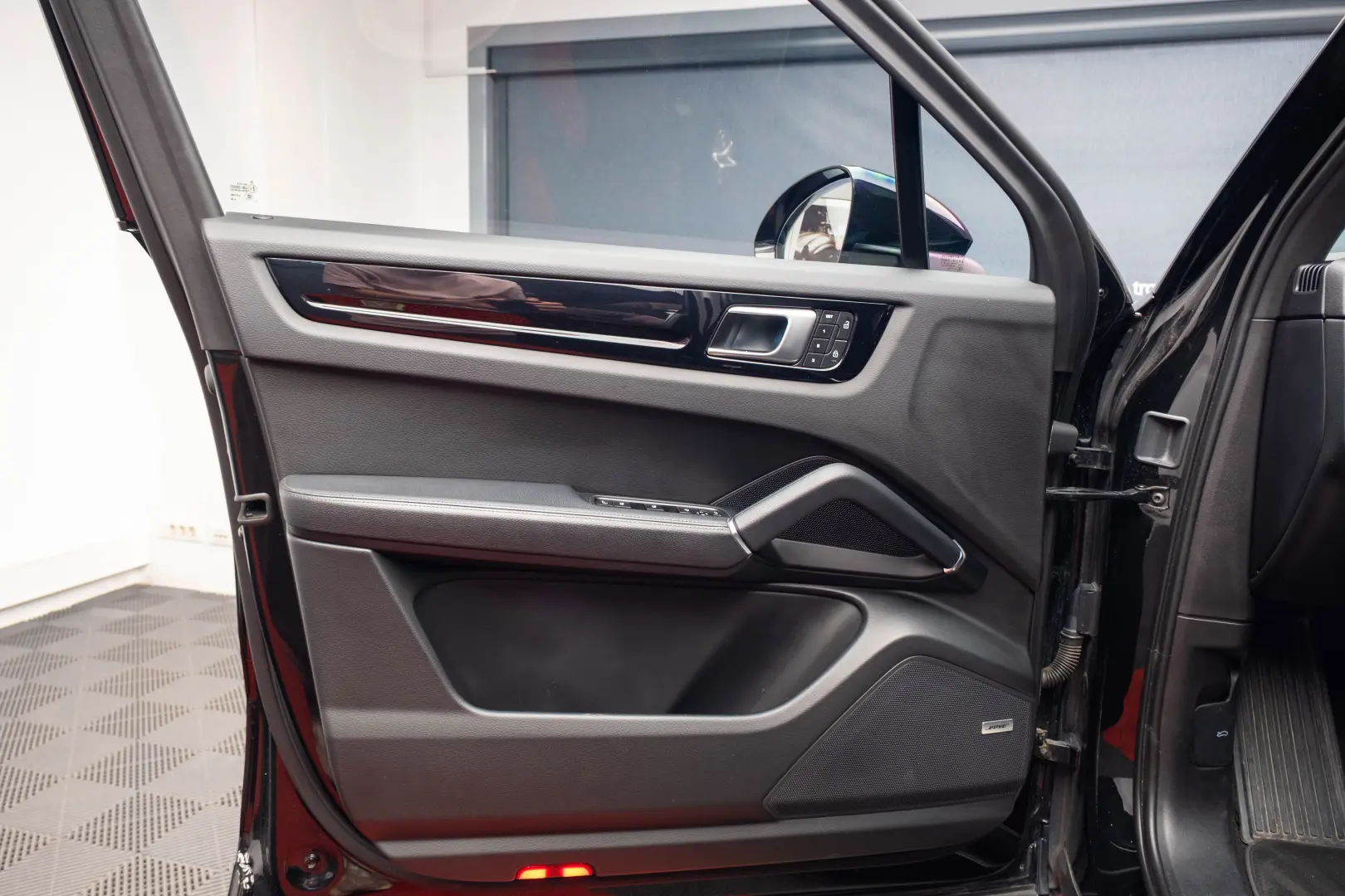 Porsche Cayenne E-Hybrid Platinum Edition