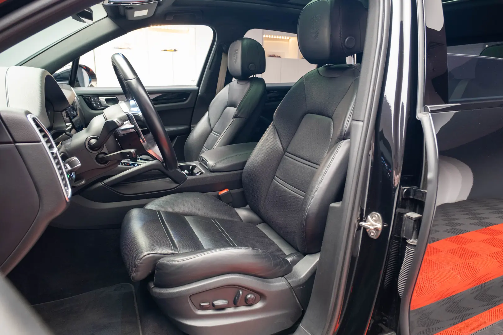 Porsche Cayenne E-Hybrid Platinum Edition
