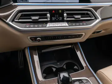 X5 xD45e M Sport 360°Laser HUD DAB HiFi AHK 22