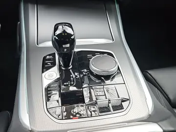 X5 xDrive40d M Sportpaket Gestiksteuerung HiFi