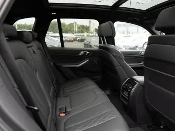 X5 xDrive 40d M-Sport NAVI PANO HUD 360° LASER
