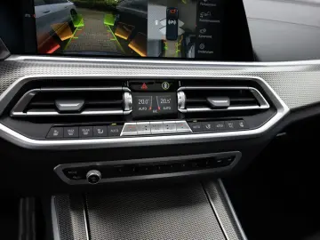 X5 xDrive 40d M-Sport NAVI PANO HUD 360° LASER
