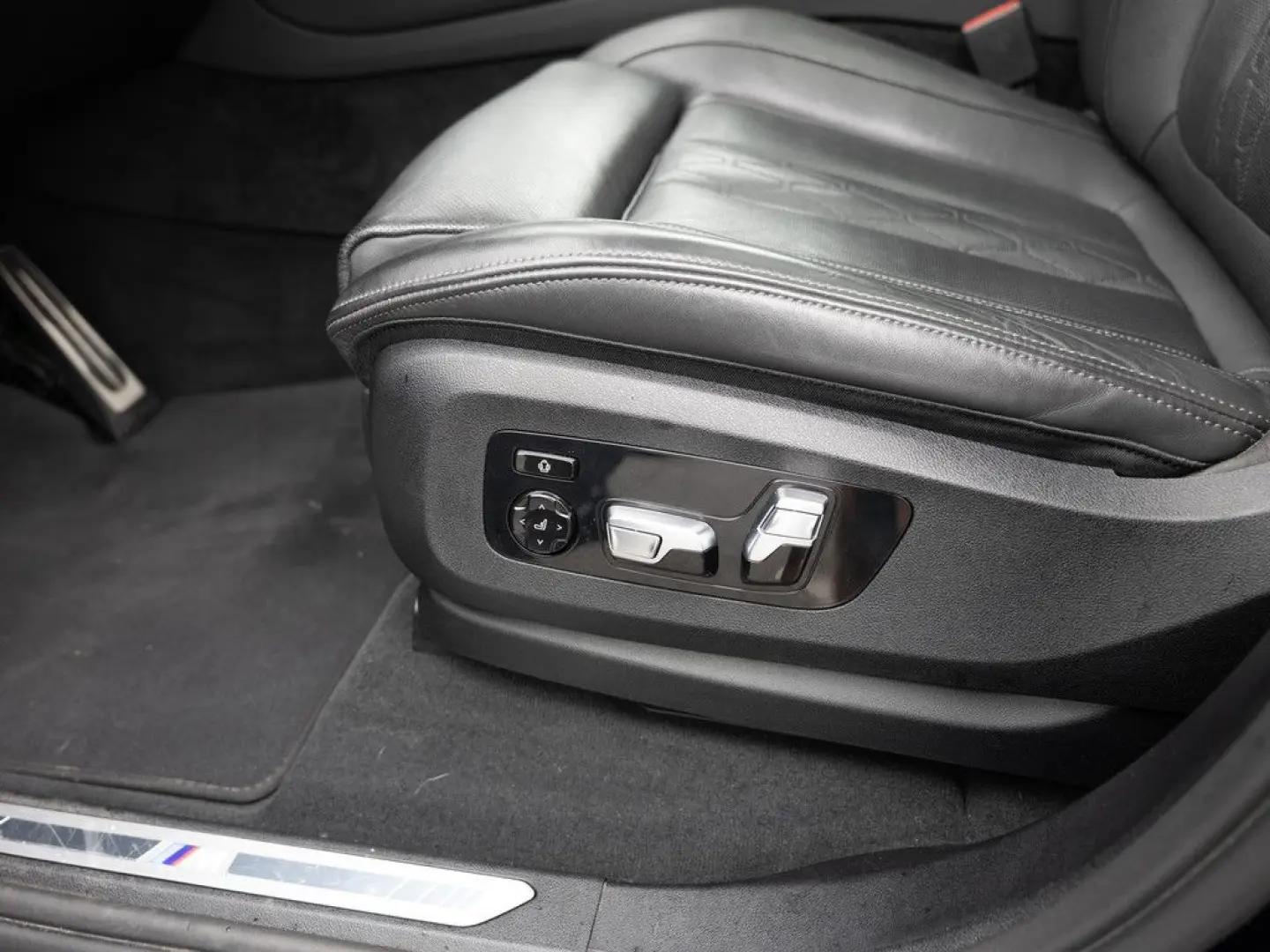 X5 xDrive 40d M-Sport NAVI PANO HUD 360° LASER