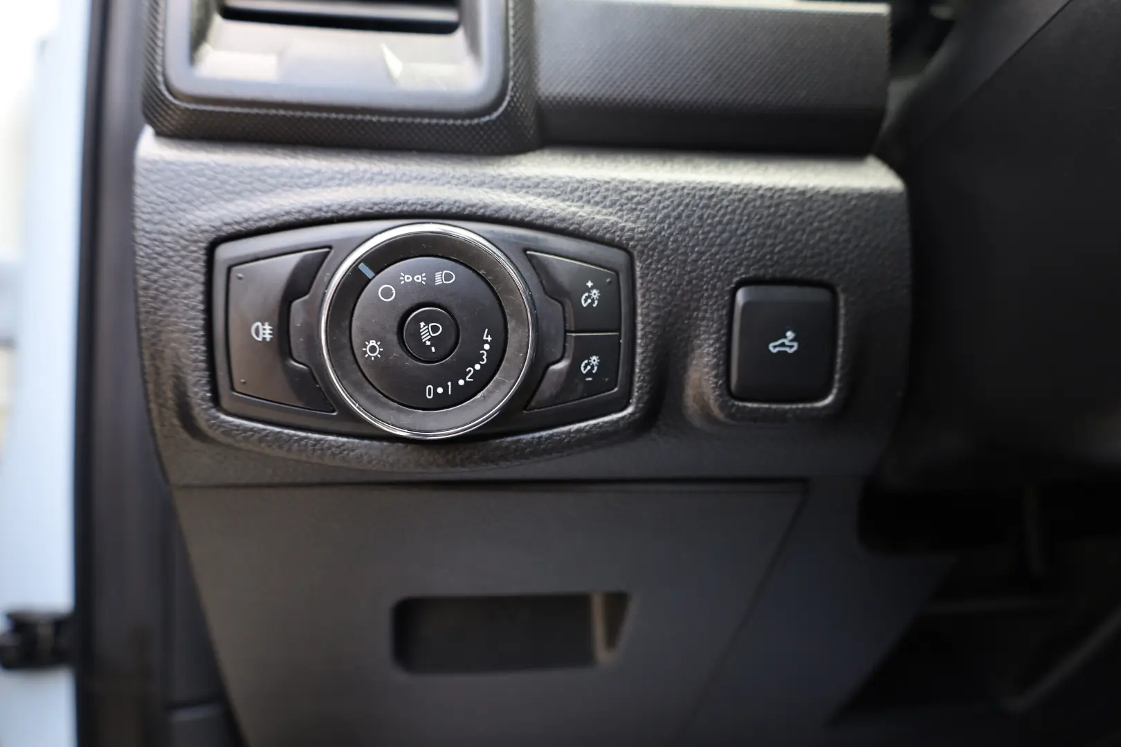 Ford Ranger 2.0 D 170 CP Cabina Simpla