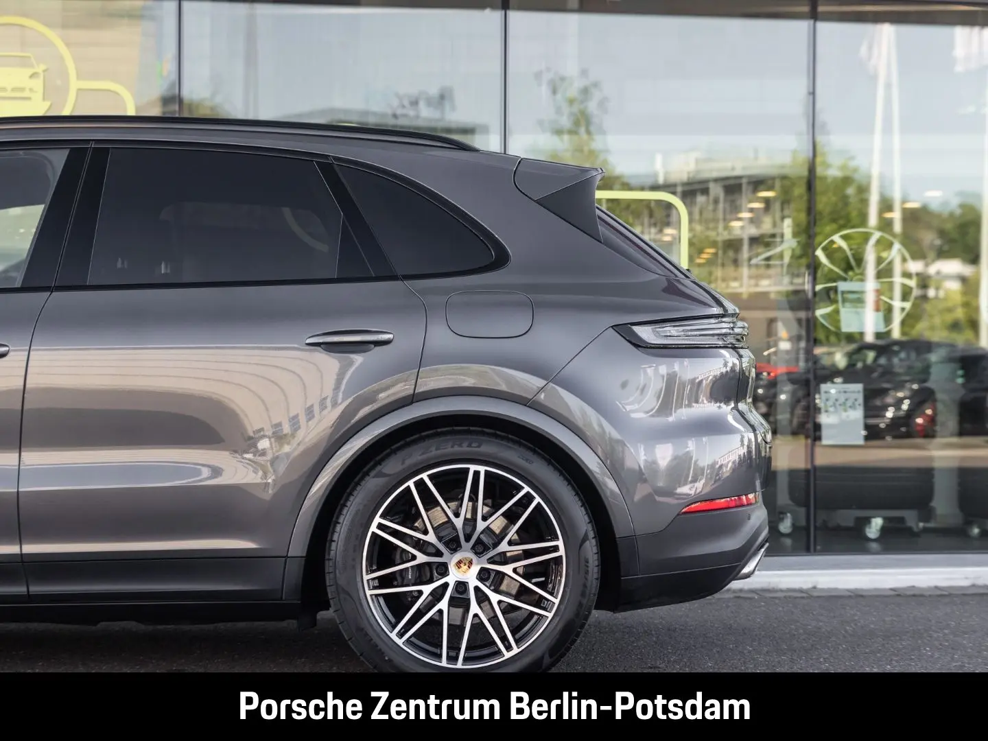 Cayenne E-Hybrid BOSE Luftfederung Panoramadach