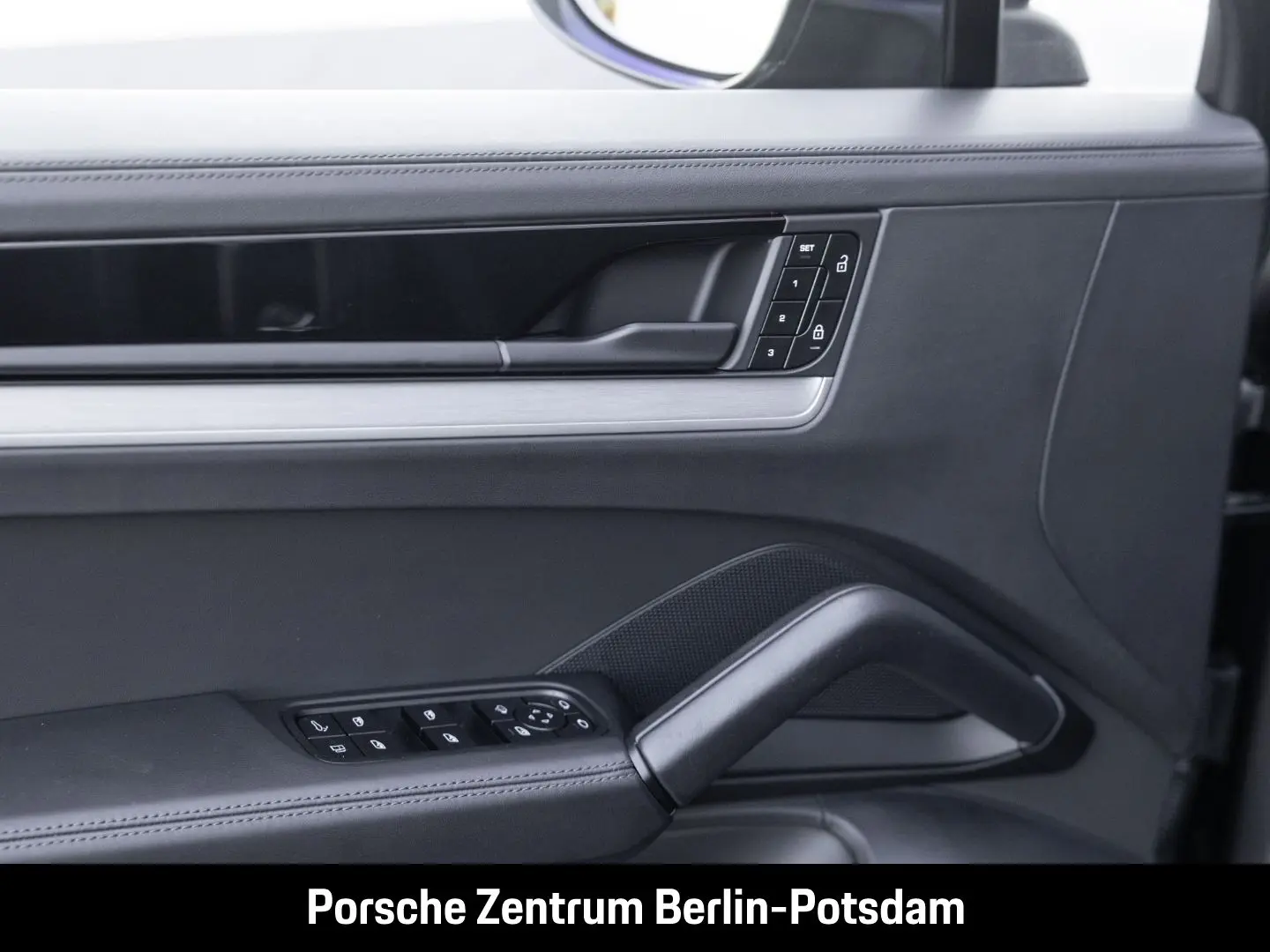 Cayenne E-Hybrid BOSE Luftfederung Panoramadach