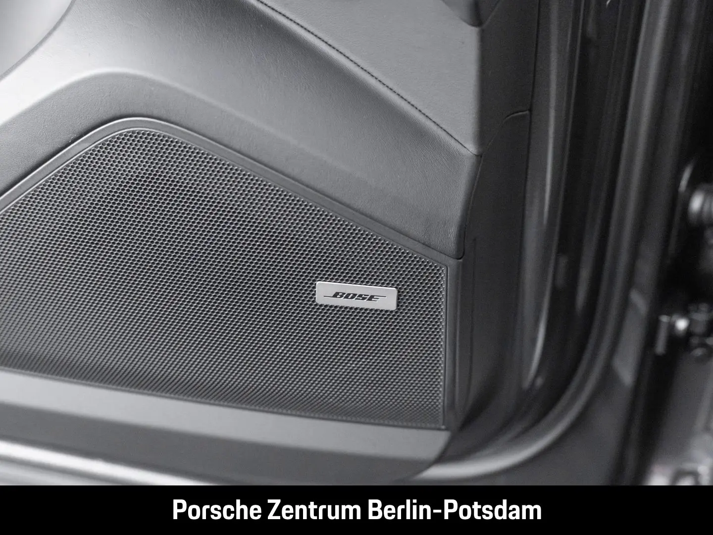 Cayenne E-Hybrid BOSE Luftfederung Panoramadach