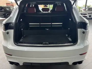 Cayenne Turbo S E-Hybrid NP 207.647€ *Voll*
