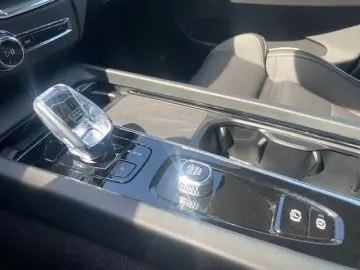 XC60 Ultra Plug-In Hybrid AWD T6 Twin Engine EU6
