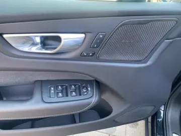 XC60 Ultra Plug-In Hybrid AWD T6 Twin Engine EU6