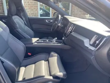 XC60 Ultra Plug-In Hybrid AWD T6 Twin Engine EU6
