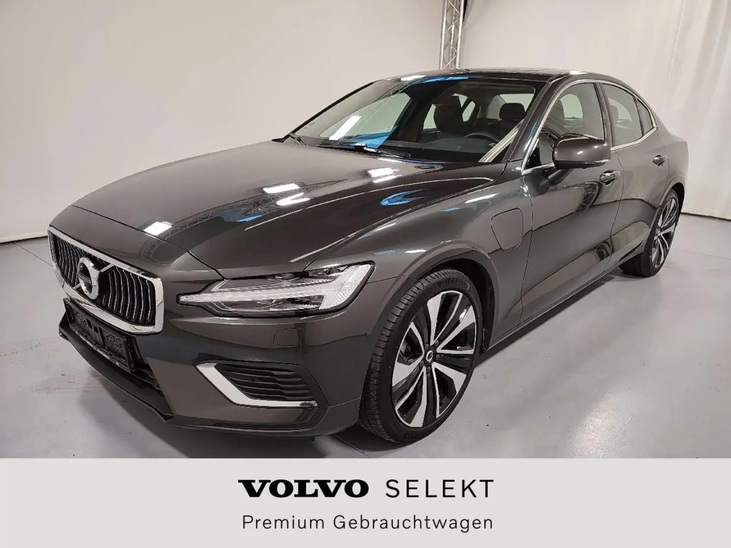 S60 T8 Inscription Plug-In Hybrid