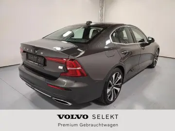 S60 T8 Inscription Plug-In Hybrid
