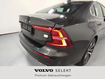 S60 T8 Inscription Plug-In Hybrid