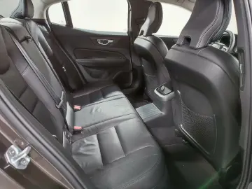 S60 T8 Inscription Plug-In Hybrid