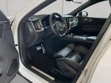 XC60 T8 AWD Recharge R-Design Glasd 21'' PilotAs