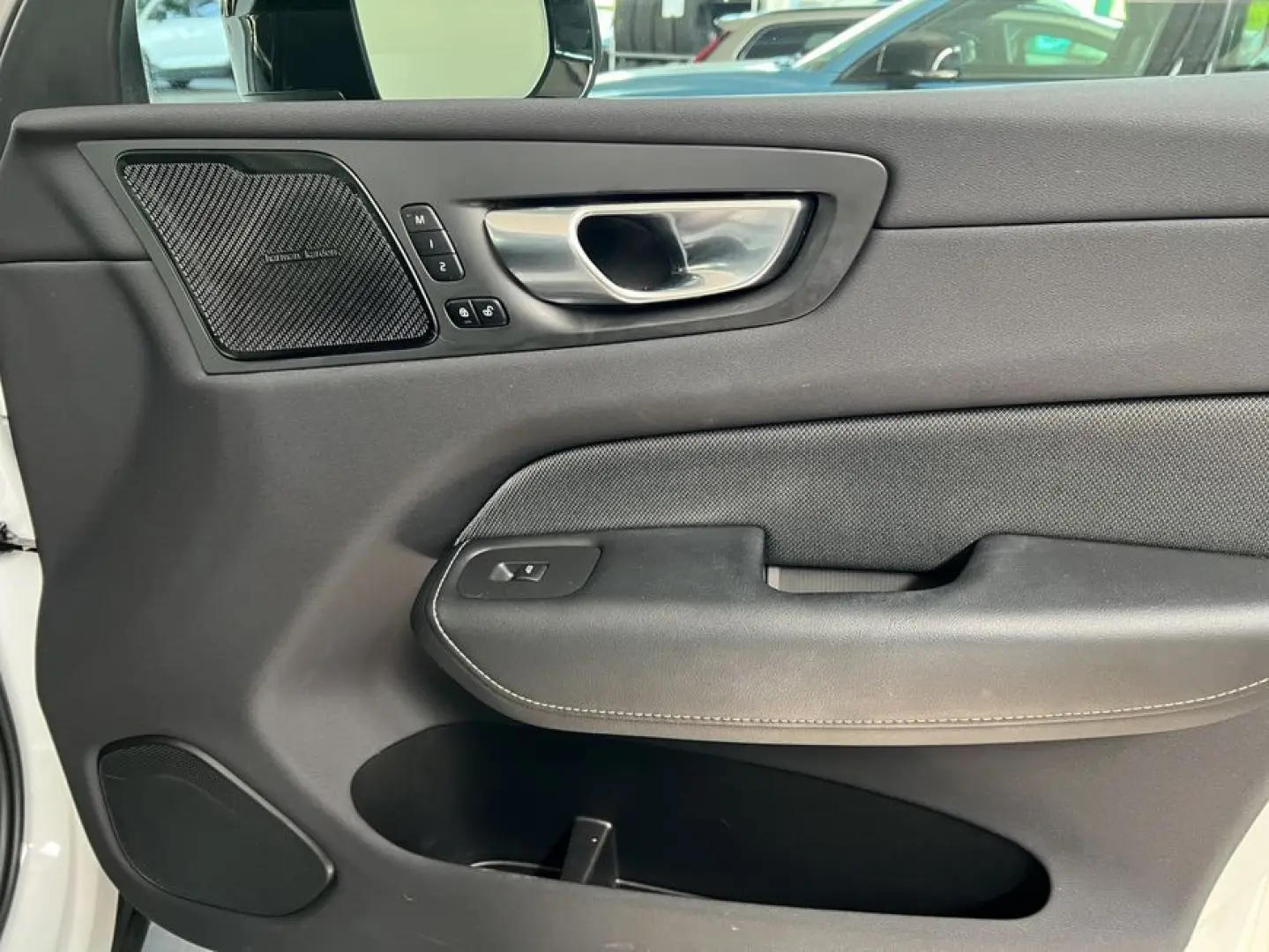 XC60 T8 AWD Recharge R-Design Glasd 21'' PilotAs