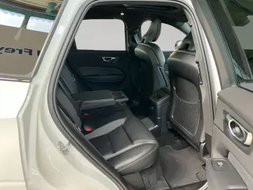 XC60 T8 AWD Recharge R-Design Glasd 21'' PilotAs