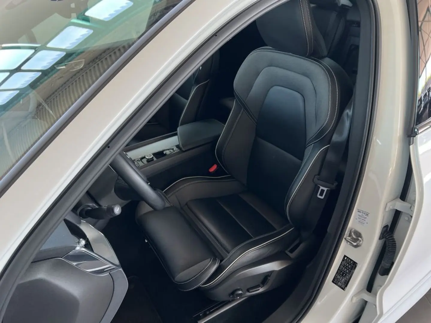 XC60 T8 AWD Recharge R-Design Glasd 21'' PilotAs
