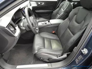 V60 T8 AWD Recharge Geartronic R-Design
