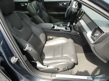 V60 T8 AWD Recharge Geartronic R-Design