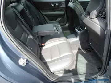 V60 T8 AWD Recharge Geartronic R-Design