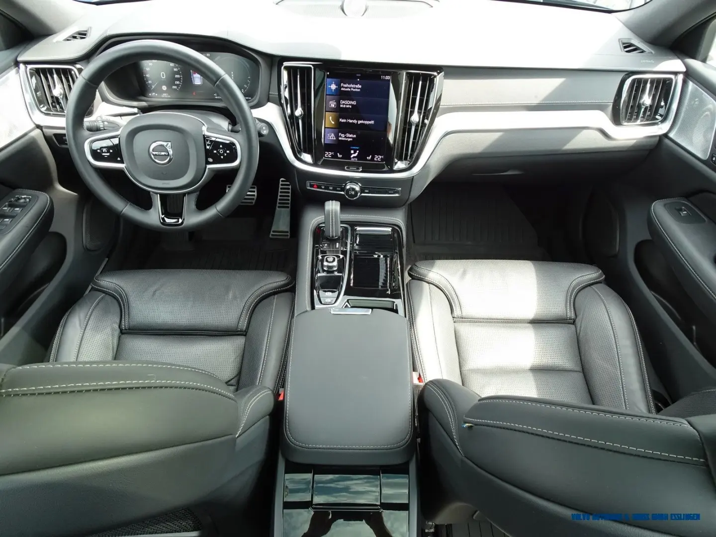V60 T8 AWD Recharge Geartronic R-Design